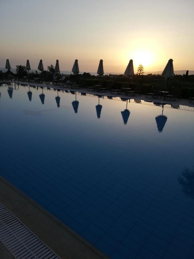 Astra Village Resort Svoronata Luaran gambar